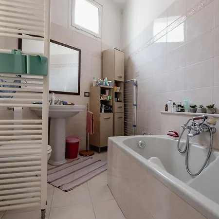 Attico Dei Poeti 斯培西亚