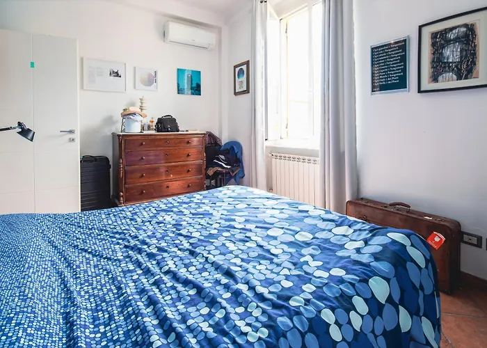 Attico Dei Poeti Apartment *